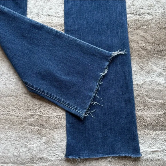 L'AGENCE Ruth High-Rise Straight Jeans in Cambridge Size 30 - Picture 8 of 16